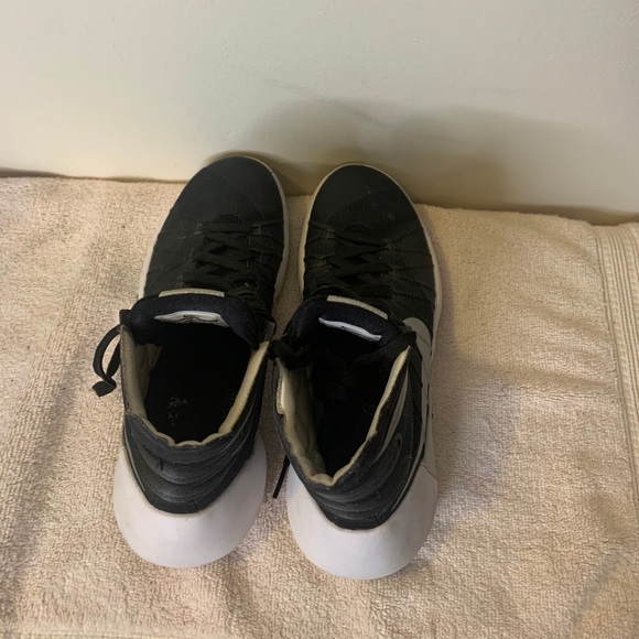 2015 Hyperdunks - Picture 2 of 3